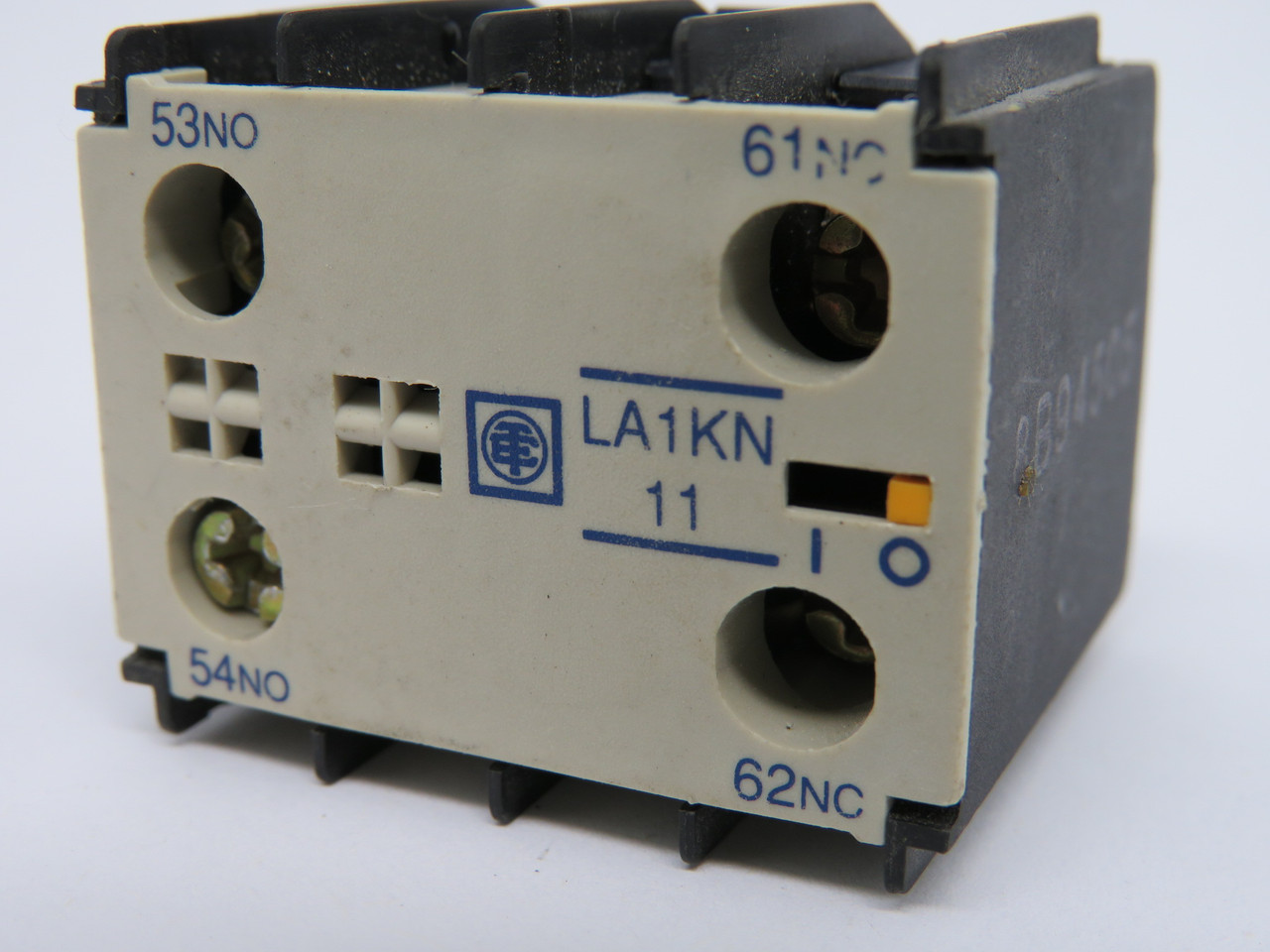 Telemecanique LA1KN11 Auxiliary Contact Block 1NO 1NC 690V Black Base USED