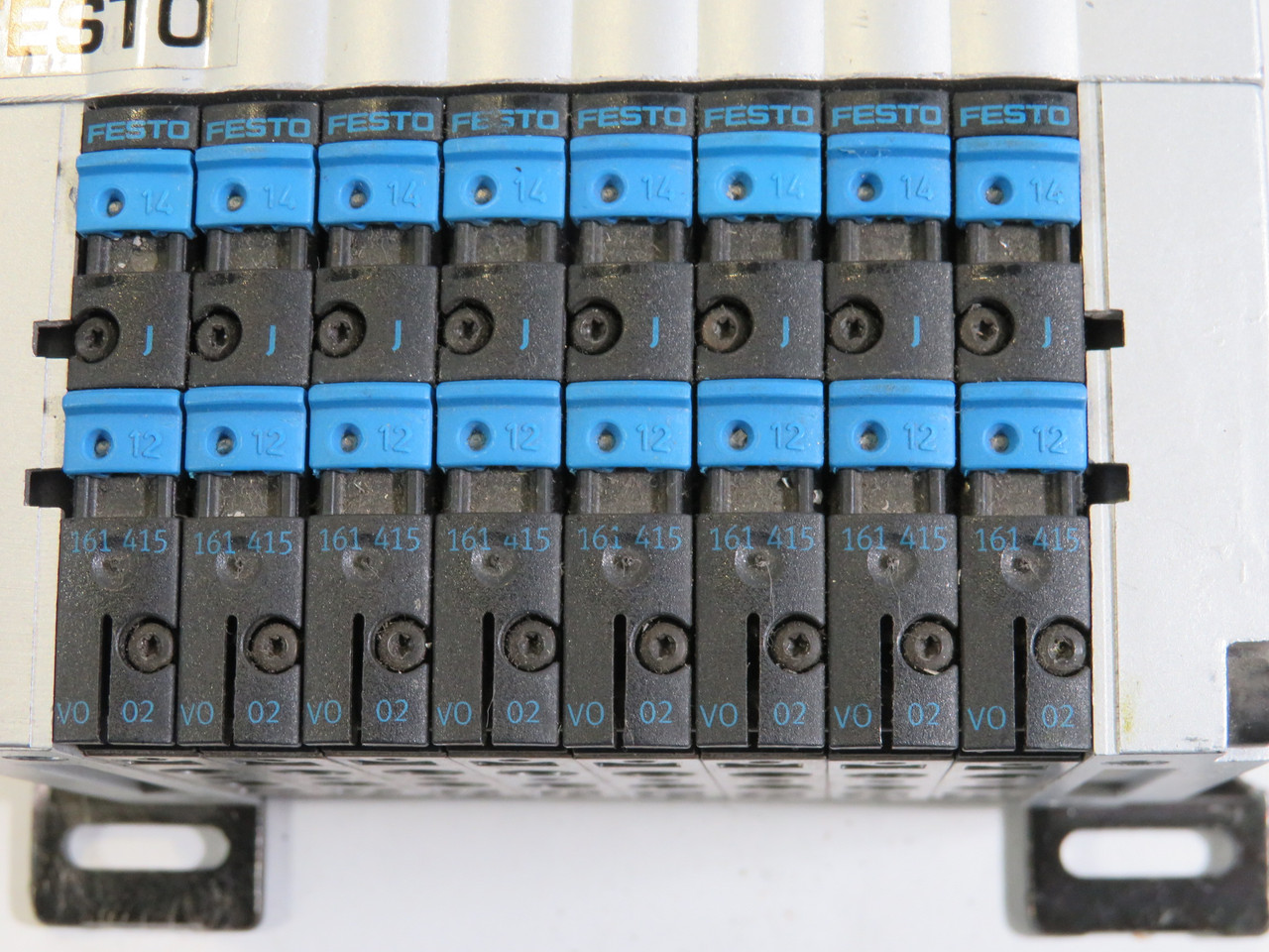 Festo CPV10-GE-FB-8 8-Port Valve Manifold Assembly W/ (161415) Valves USED