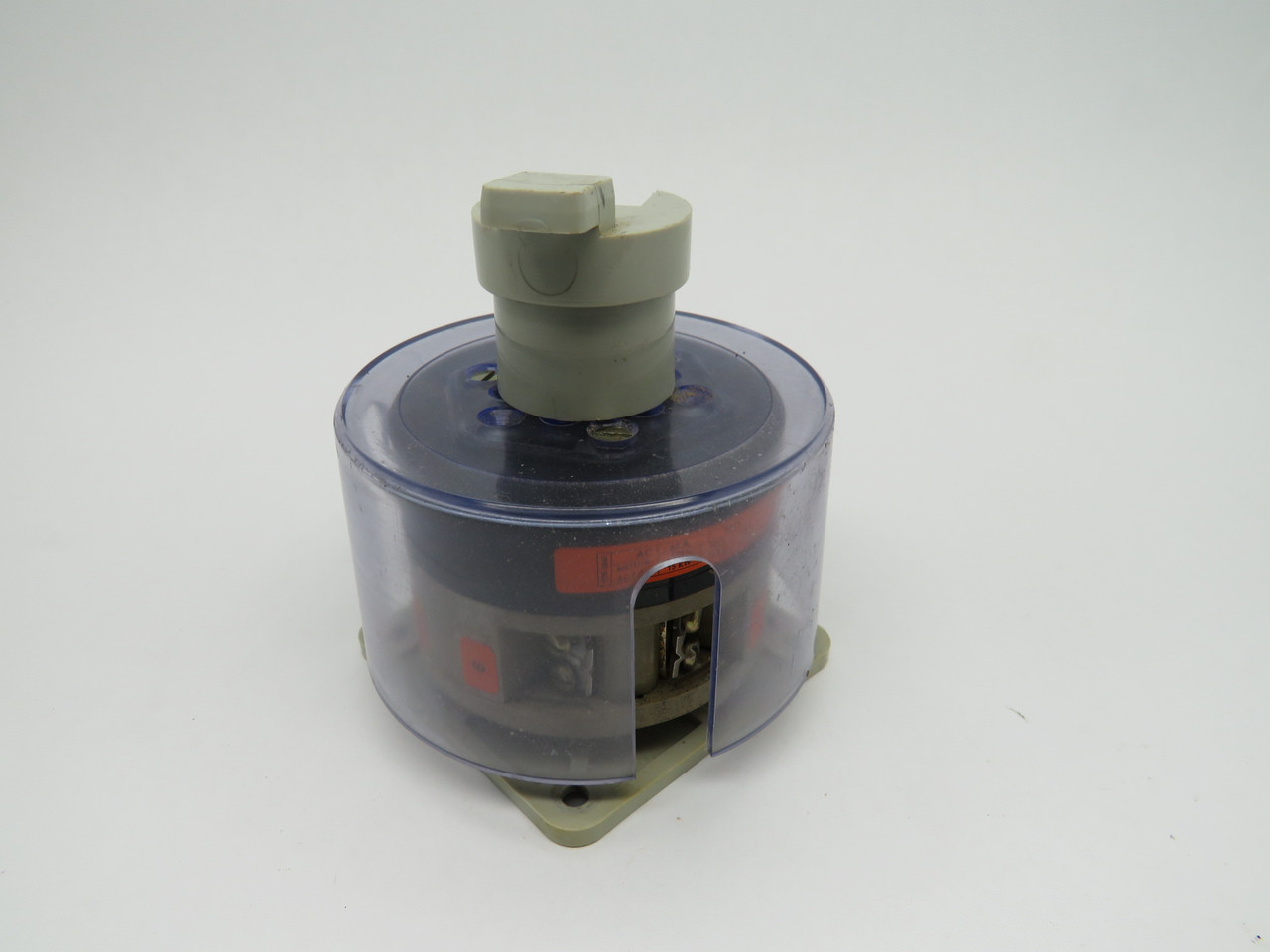 Salzer SG561 Switch 3-Phase 600VAC 63AMP 40Hp USED