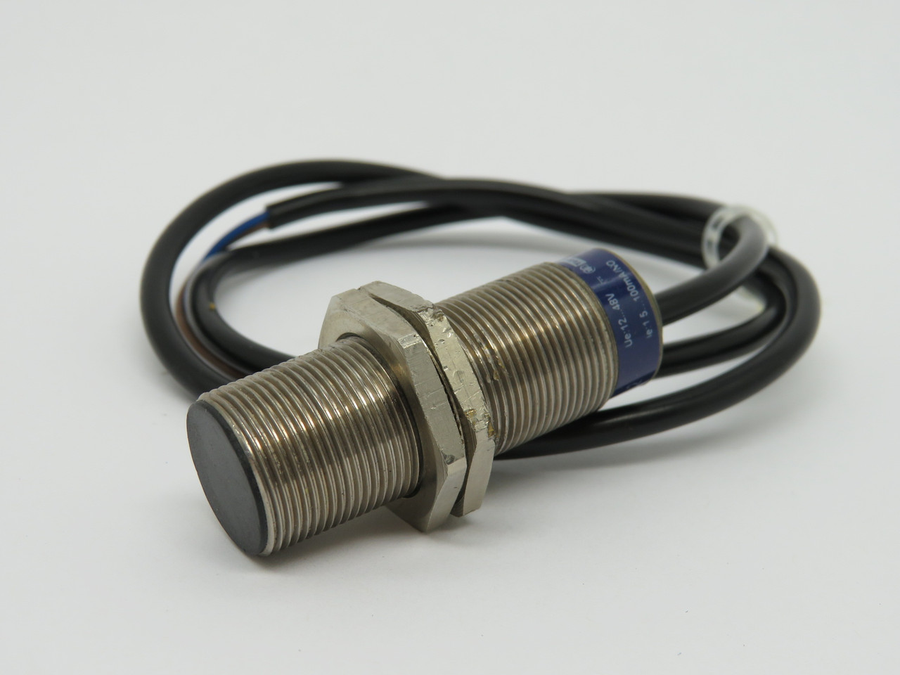 Telemecanique XS518B1DAL2 Prox. Sensor 12-48DC 100mA 5mm .64m Cut Cable USED