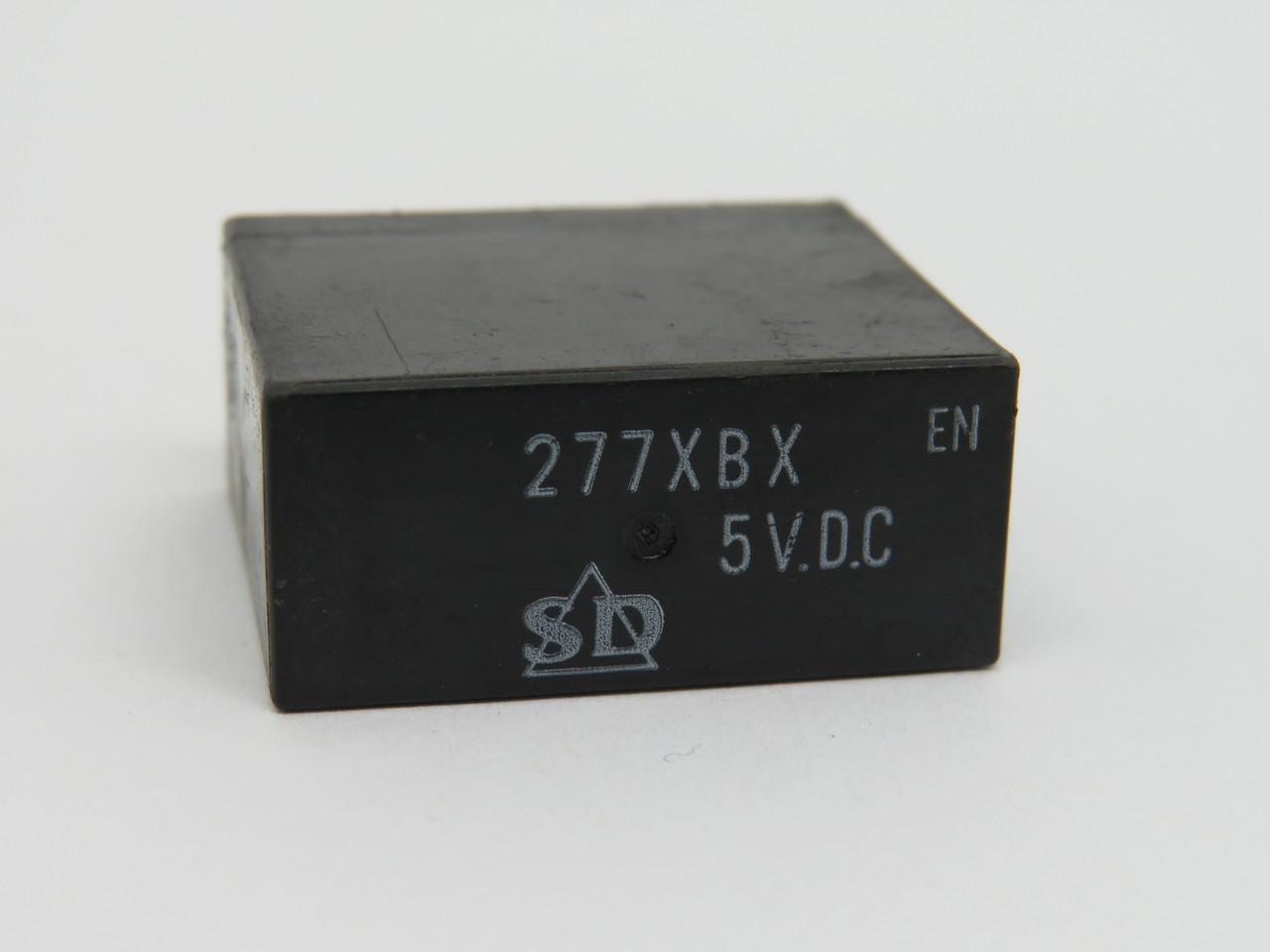 Struthers Dunn 277XBX-5VDC Plug-In Relay 5VDC 8-Blade USED