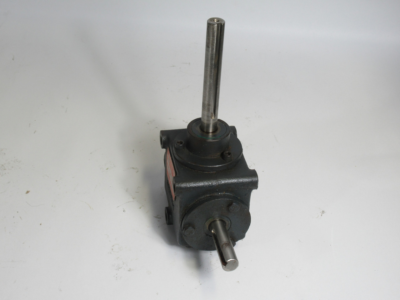 Hub City 0221-14734 Model M2 Gear Reducer 1:1 Ratio USED