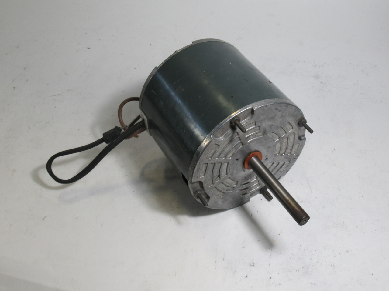 Fasco 1/3HP 1075RPM 575V TEAO 1Ph 0.7A 60Hz USED