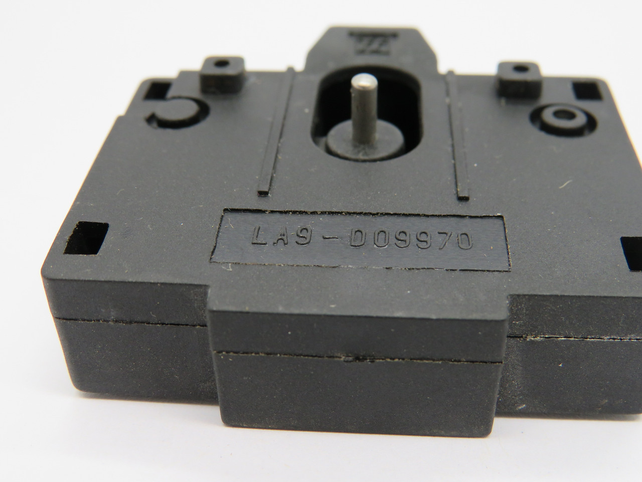 TC LA9-D09970 Mechanical Contactor Interlock USED