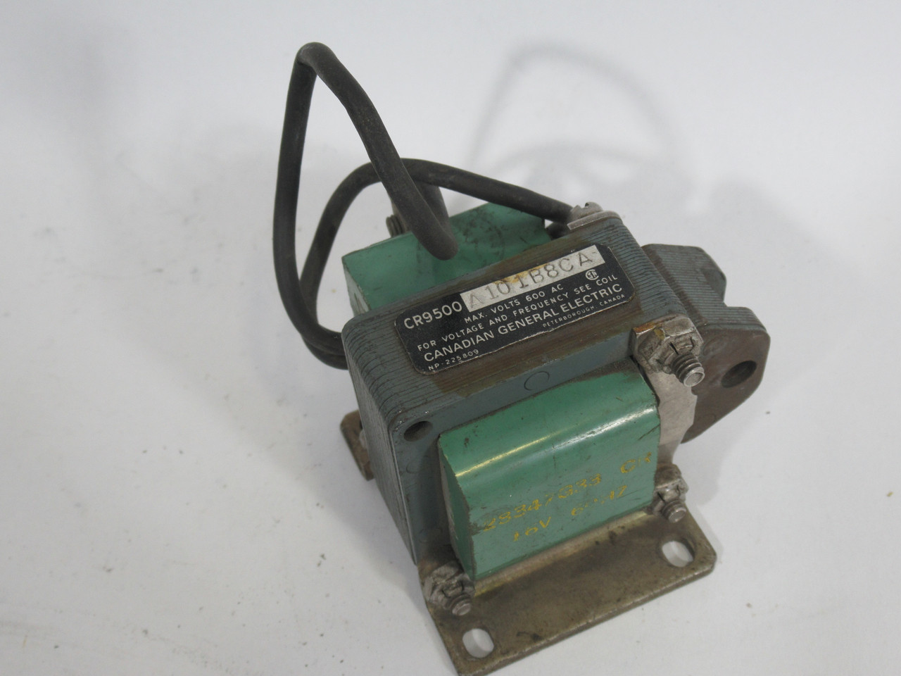 General Electric CR9500A101B8CA Solenoid Coil 1"Stroke 16V@60Hz USED