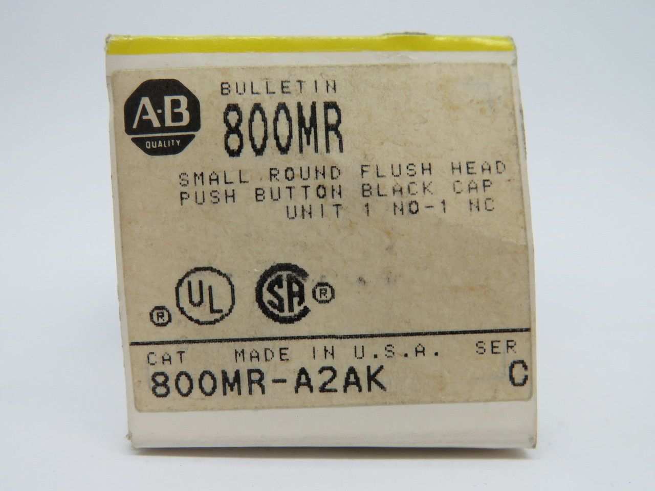 Allen-Bradley 800MR-A2AK Push Button Ser C 300VAC 1NO 1NC ! NEW !