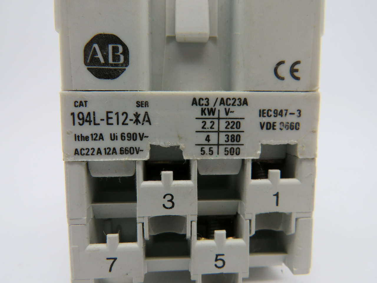 Allen-Bradley 194L-E12-1753 Disconnect Switch Ser A 690V USED