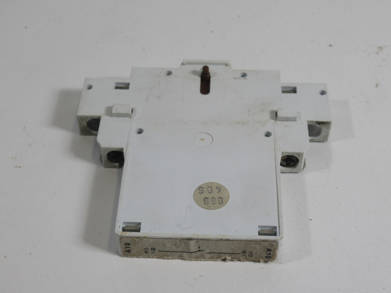 Allen-Bradley 140-A10 Series A Auxiliary Switch 500V 6A USED