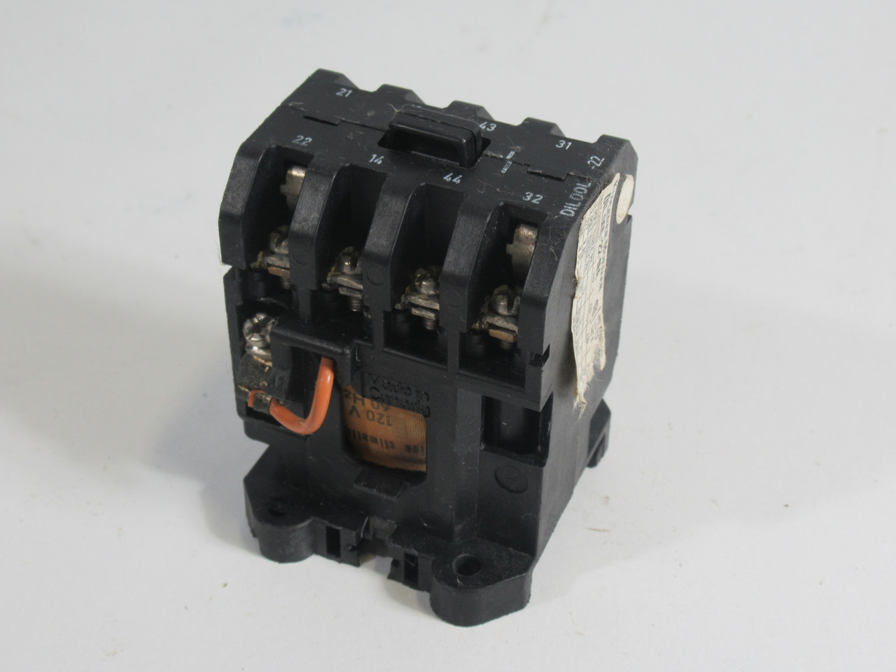 Klockner-Moeller DIL00L-22-NA Contactor 120V 60Hz 20A USED