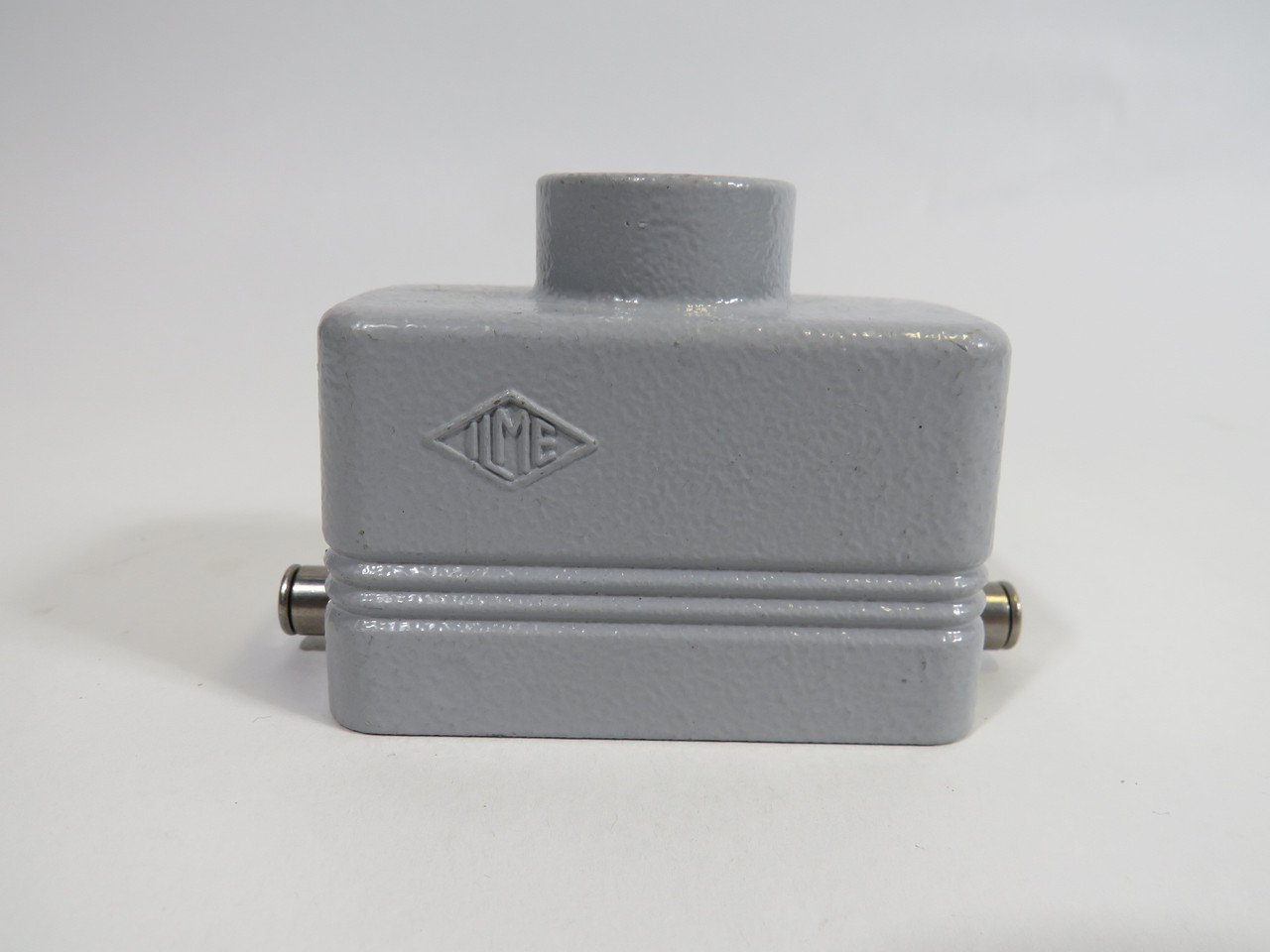 ILME CHVT 10 L Top Entry Connector Enclosure 2 Pegs USED