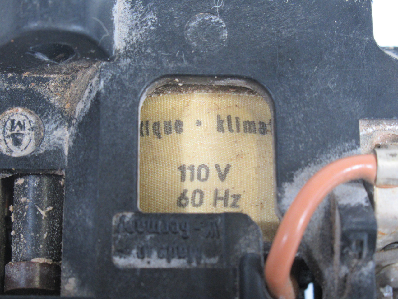 Klockner-Moeller DIL00-40-NA Contactor 110V 20A 60Hz USED