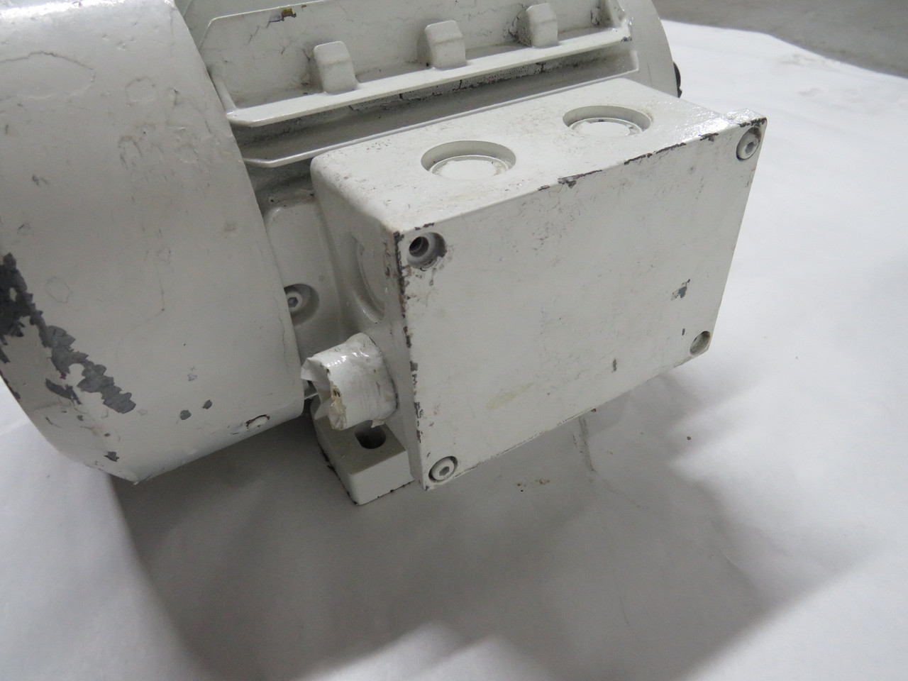 G.E.C. Induction Motor 5HP 1720RPM 575V D184T TEFV 3PH 5.5A 60Hz USED