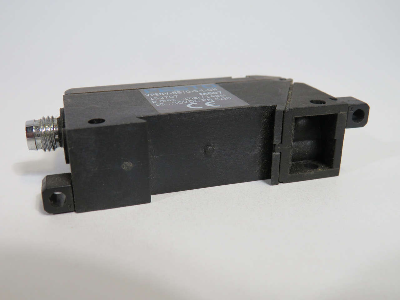 Festo 152707 VPENV-NS/O-S-L-GH Vacuum Switch 10-30VDC -1bar/14psi USED