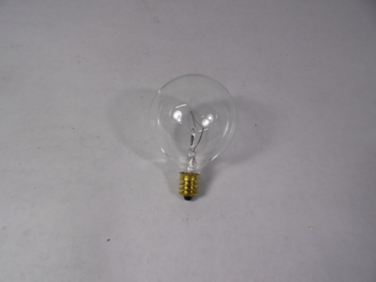 Stanpro 2020/G16.5 Clear Incandescent Bulb 40 Watt 130 Volt G16.5 ! NEW !