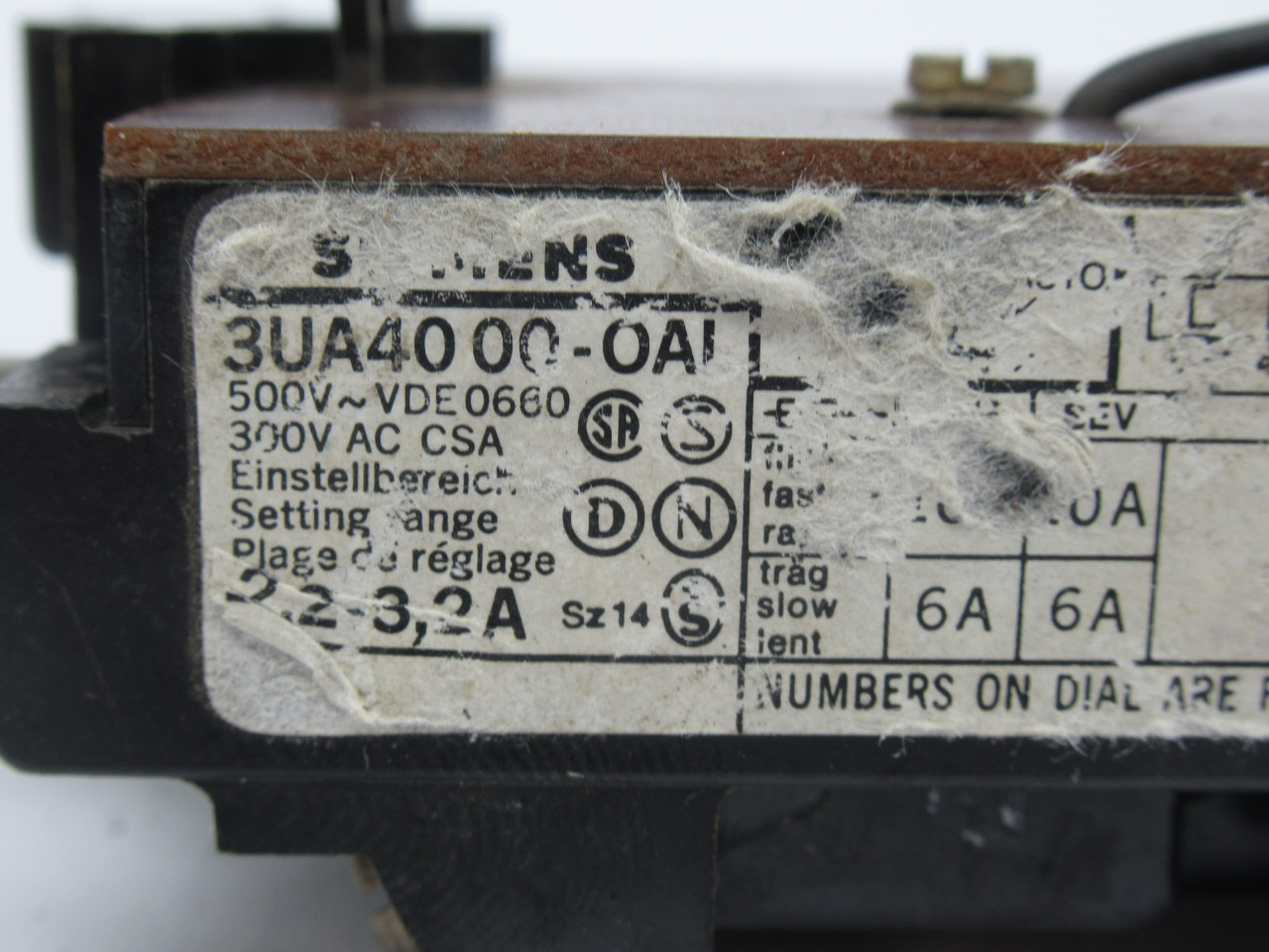 Siemens 3UA4000-0AL Overload Relay 2.2-3.2A 500V USED