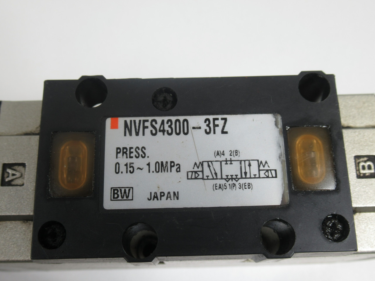 SMC NVFS4300-3FZ 4/5 Solenoid Valve .15-1.0mPa 3/8"NPT 1/2"NPT *No Seal* USED