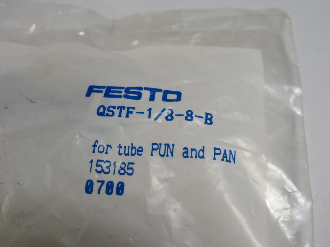 Festo 153185 QSTF-1/8-8-B Push-In T-Fitting 1/8" Thread 8mm Tubing OD ! NWB !
