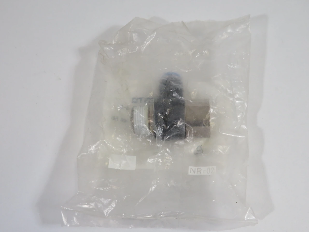 Festo 153187 QSTF-3/8-8-B Push-In T-Fitting 3/8" Thread 8mm Tubing OD ! NWB !