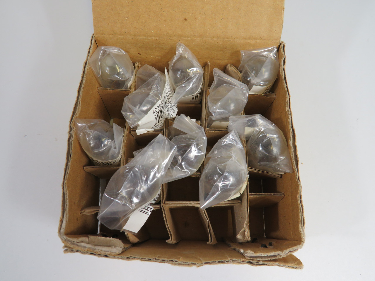 Globe 03888 Bulb 130V 15W Type T-7 LOT OF 9 NEW