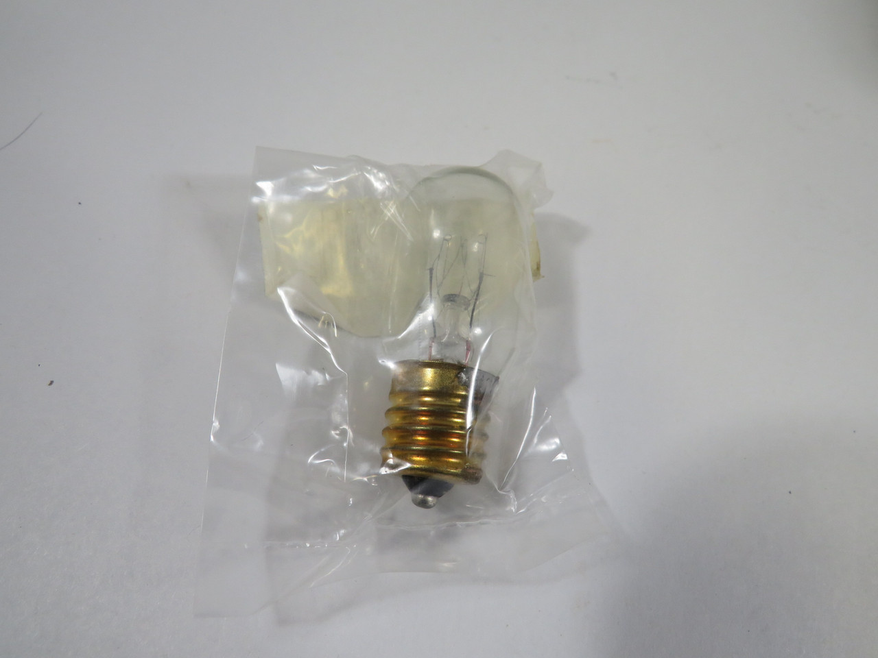 Globe 03888 Bulb 130V 15W Type T-7 LOT OF 9 NEW