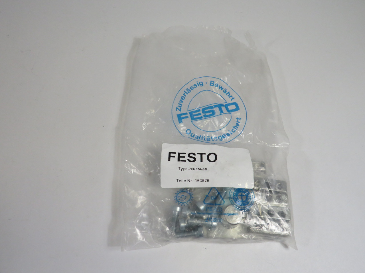 Festo 163526 ZNCM-40 Trunnion Mounting Kit ! NWB !