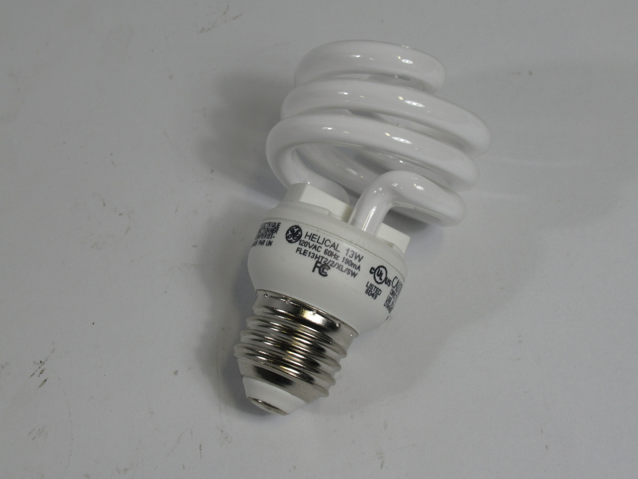 General Electric FLE13HT2/2/XL/SW Compact Fluorescent Bulb 13W 120V@60Hz ! NEW !