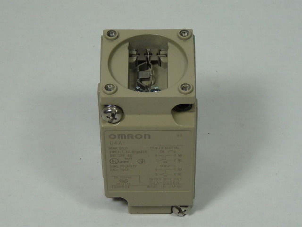 Omron D4A-2000 Limit Switch DPDT Double Break 125VAC 2A USED