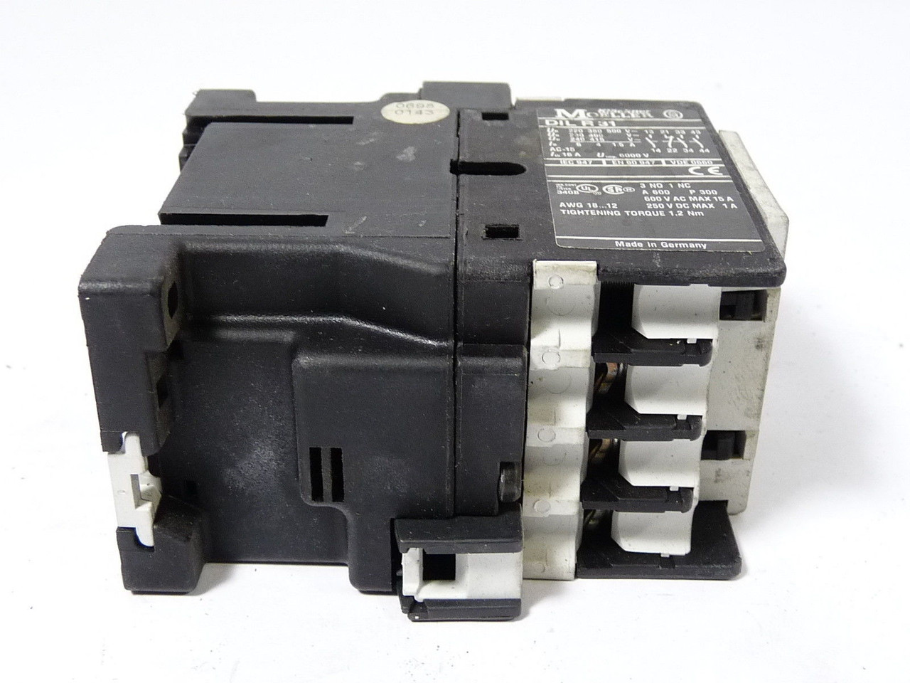 Klockner Moeller DILR31-24V Contactor 4Pole 3NO/1NC Coil 24V 60Hz USED