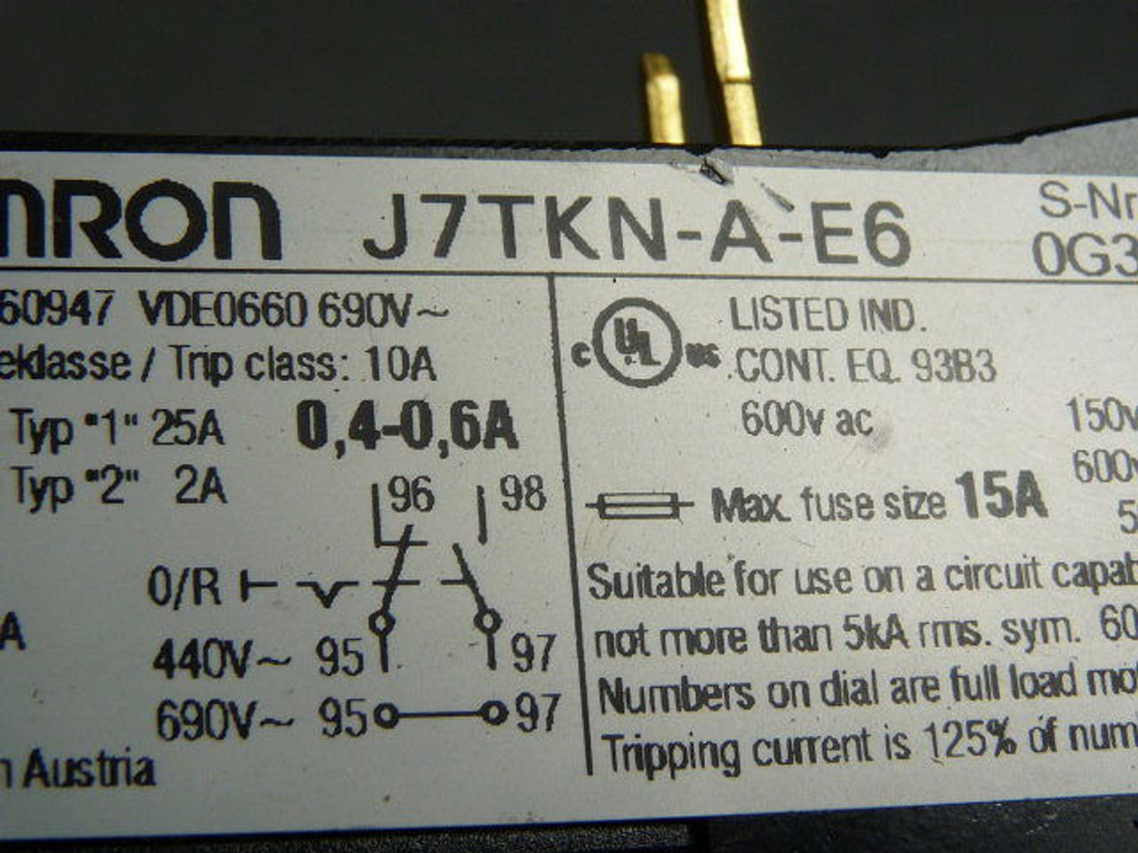 Omron J7TKN-A-E6 Overload Relay 3-Pole 0.4-0.6A USED