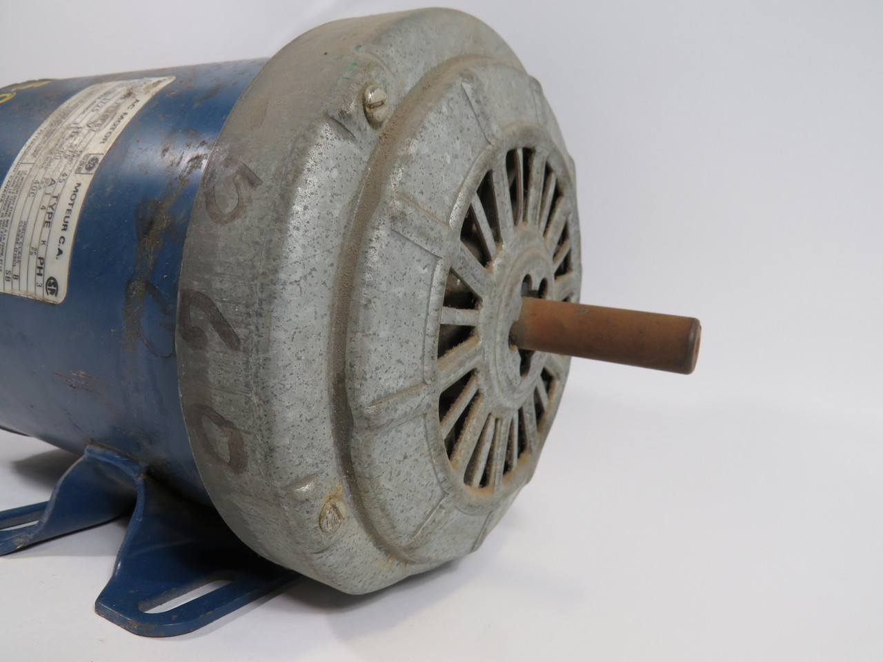 General Electric 4J196FB7 1Hp 1725RPM 575V 1.4A 3Ph 60Hz USED