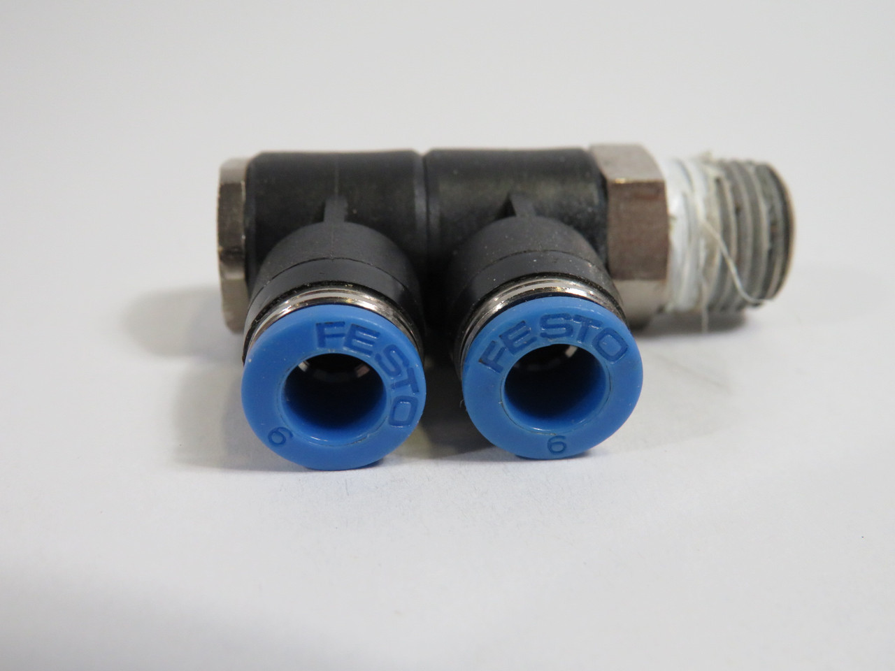 Festo 153213 QSLV2-1/4-6 Multiple Distributor R1/4" Thread 6mm Tube OD USED