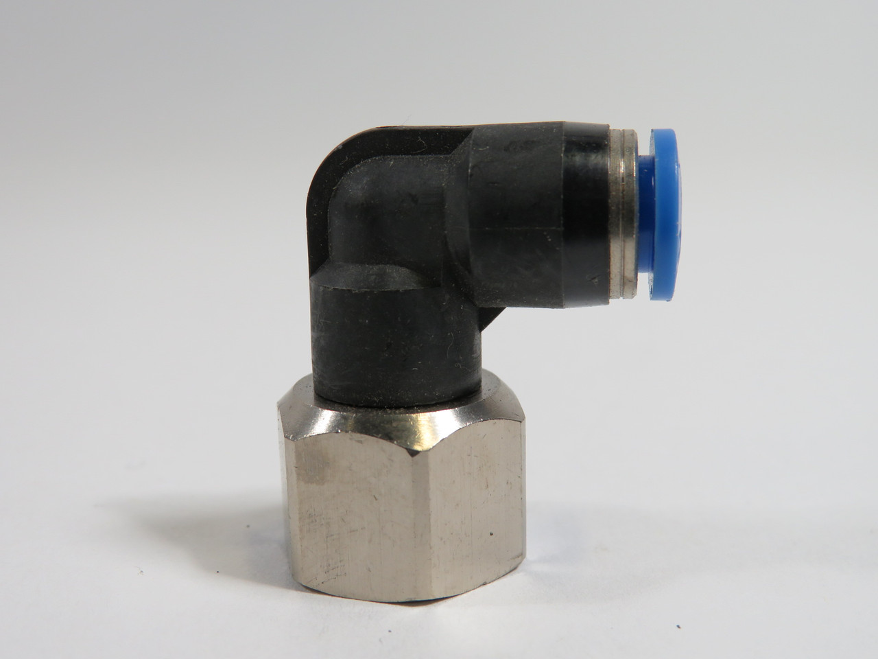 Festo 153275 QSLF-1/4-6-B Push-In L-Fitting G1/4" x 6mm Tube OD 10-Pk ! NOP !