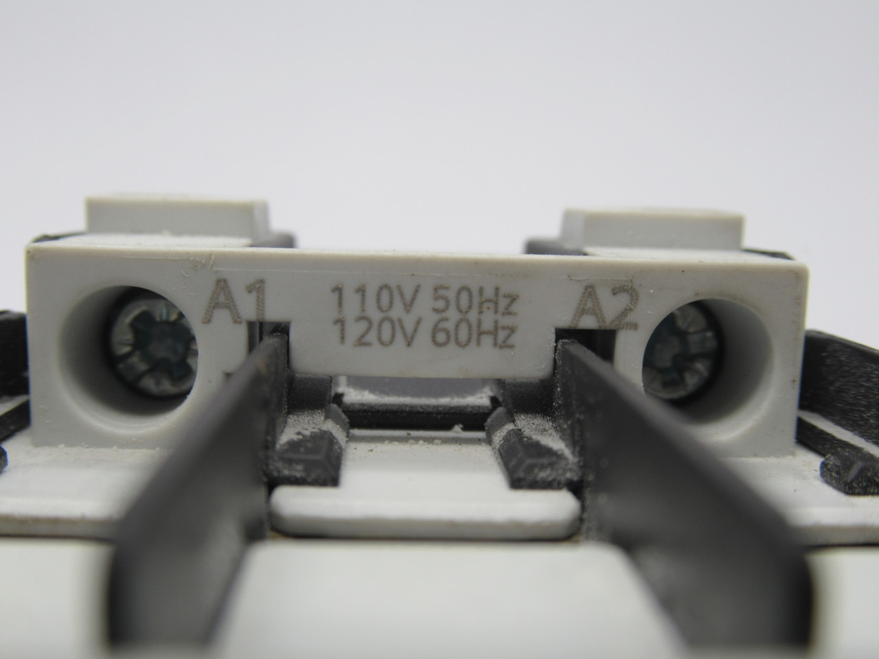 Siemens 3RT1025-1AK60 Contactor 110/120V 50/60Hz USED