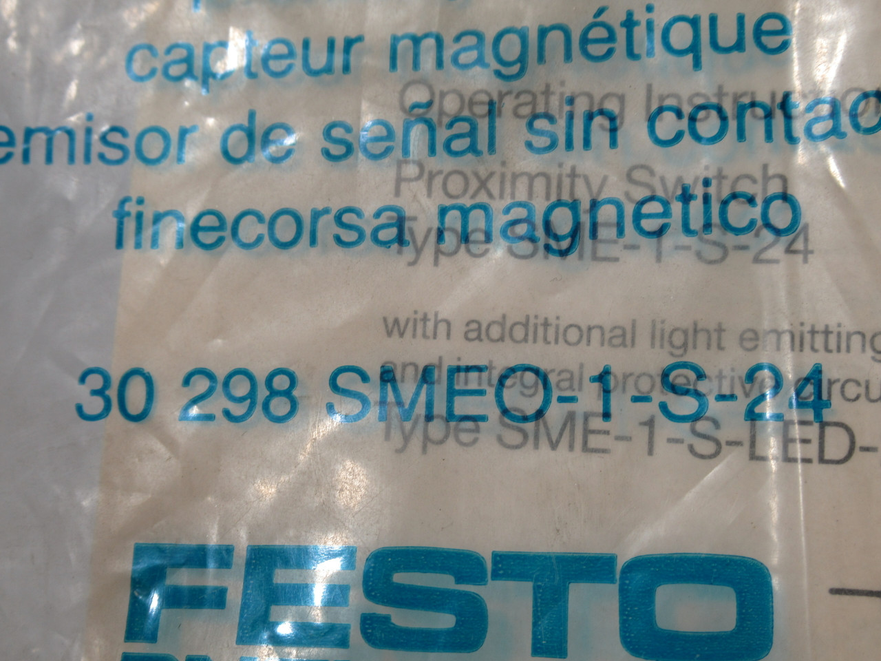 Festo 30298 SMEO-1-S-24 Plug-In Proximity Reed Switch 24V ! NWB !