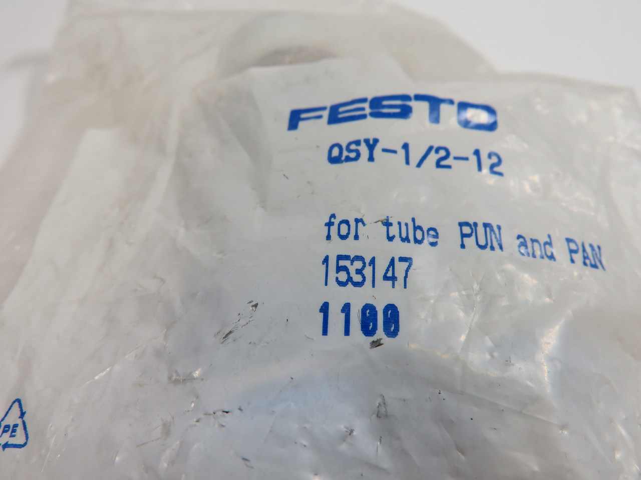 Festo 153147 QSY-1/2-12 Push-In Y-Fitting R1/2" Thread 12mm Tube OD ! NWB !