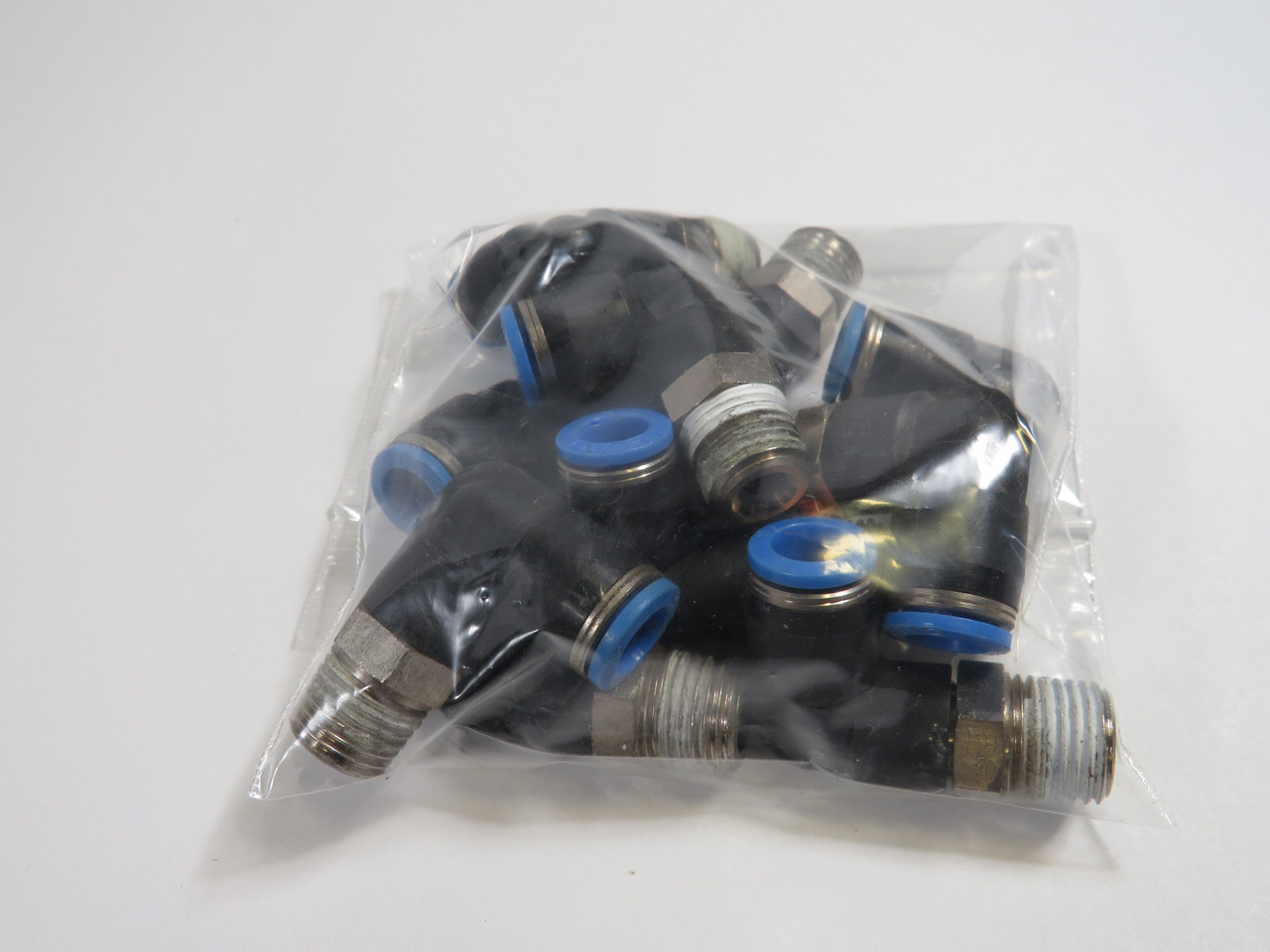 Festo 153049 QSL-1/4-8 Push-In L-Fitting R1/4" Thread 8mm Tube OD 10-Pk USED