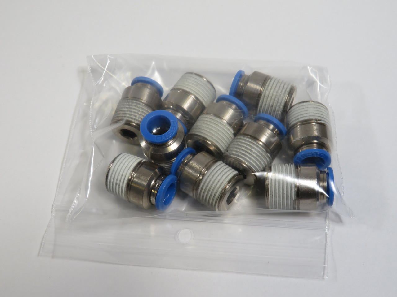 Festo 153017 QS-3/8-8-I Push-In Fitting R3/8" Thread 8mm Tube OD 10-Pk ! NOP !