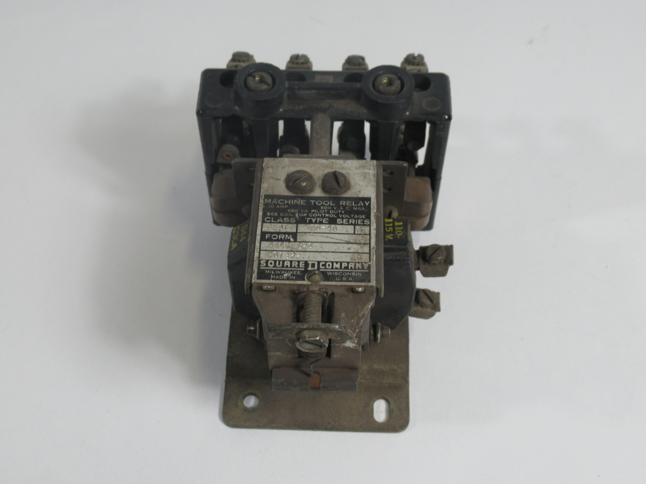Square D 8501 AO-40 Coil Relay 10A Coil 110/115V 60Hz USED