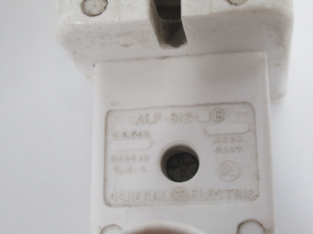 General Electric ALF-812-B Fluorescent Lamp Holder 660W 600V USED