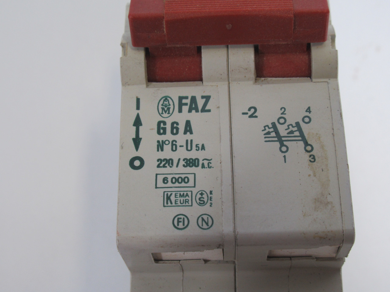 Faz FAZ-G6A-2 Circuit Breaker 6A 220/380V 2P USED