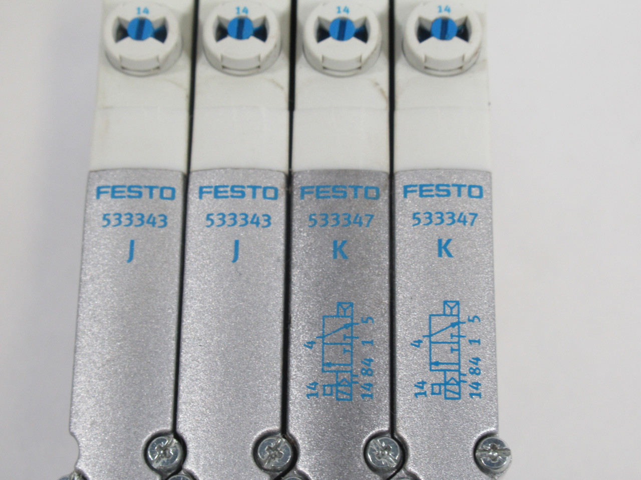 Festo VMPA1-FB-EMS-8 Solenoid Valve Assembly W/ 533343 (x2) 533347 (x2) USED