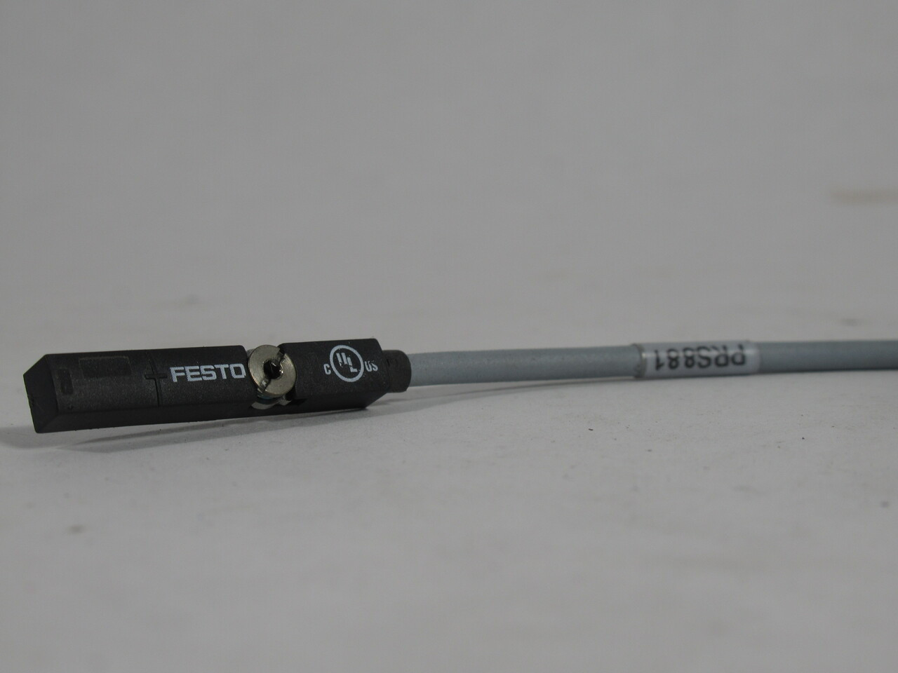 Festo 543873 SMT-8M-PO-24V-K7.5-OE Proximity Sensor N/C 7.5m Cable NOP