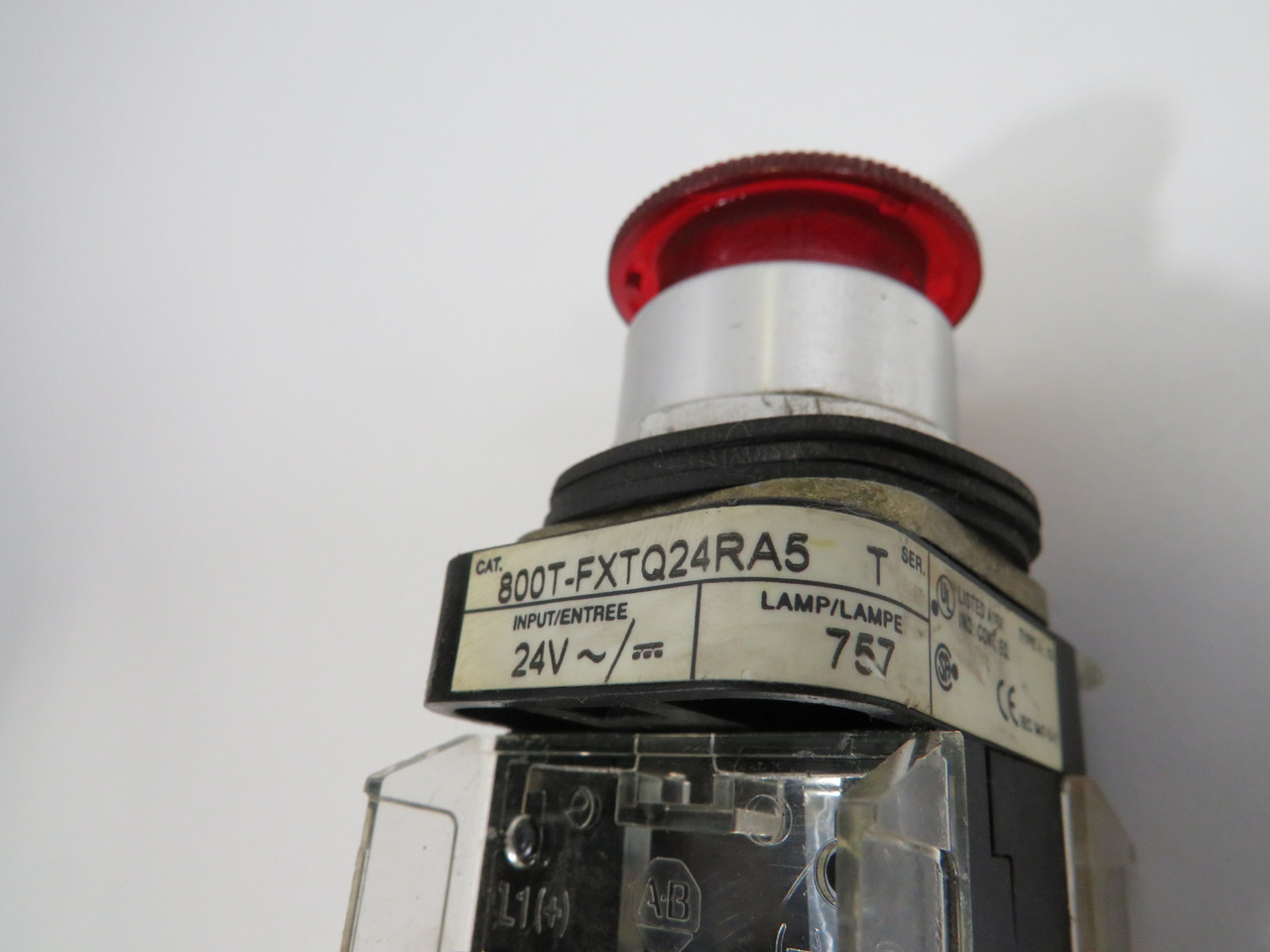 Allen-Bradley 800T-FXTQ24RA5 Ser T. Illum Push-Pull/Twist Button 2NCLB USED