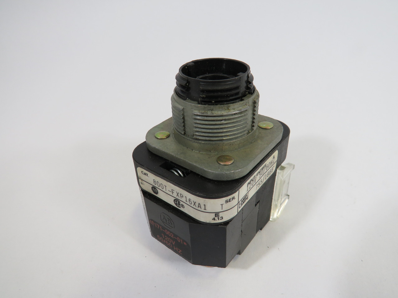 Allen-Bradley 800T-FXP16XA1 2-Pos Push-Pull Button *No Cap/No Bulb* USED