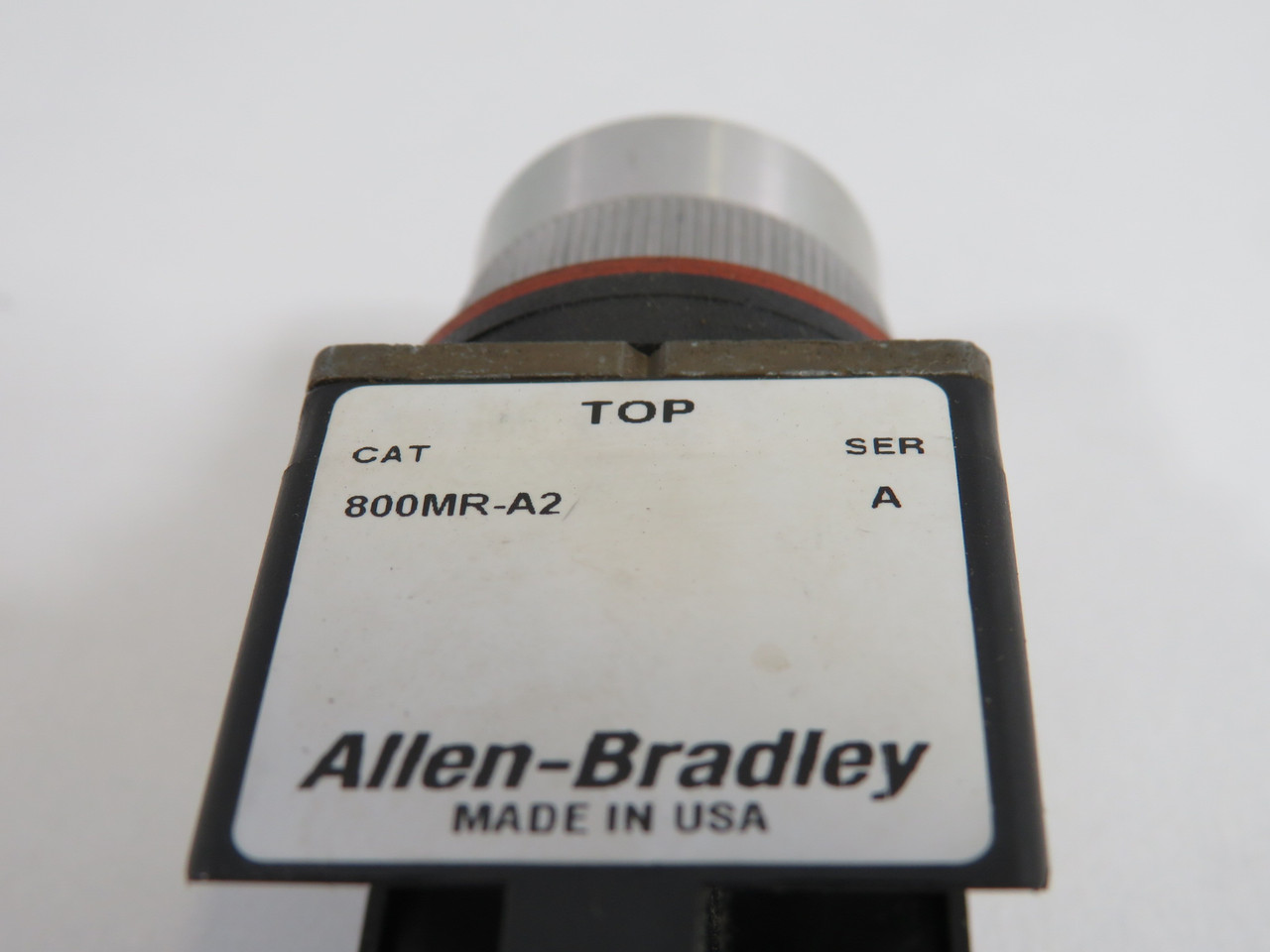 Allen-Bradley 800MR-A2 Mom. Push Button Black Flush Head No Contacts ! NEW !