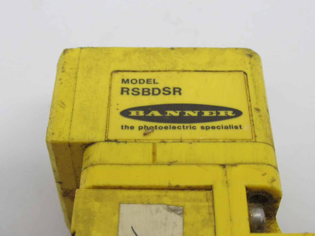 Banner RSBDSR Scanning Sensor Assembly w/Bracket 12-30VDC USED