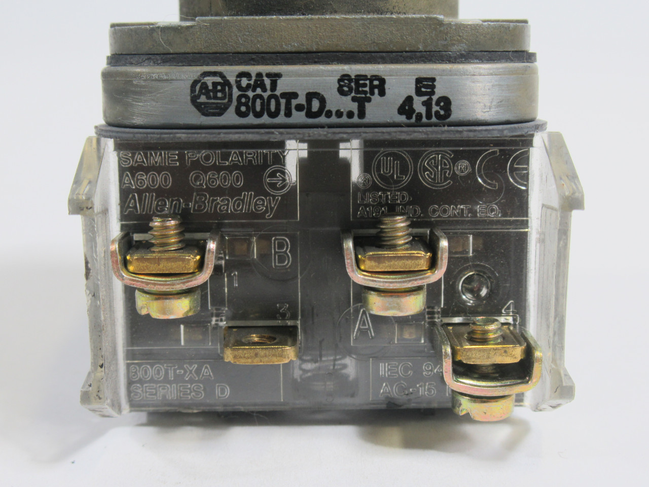 Allen-Bradley 800T-DXA Momentary Contact Push Button NO CAP Ser. T USED