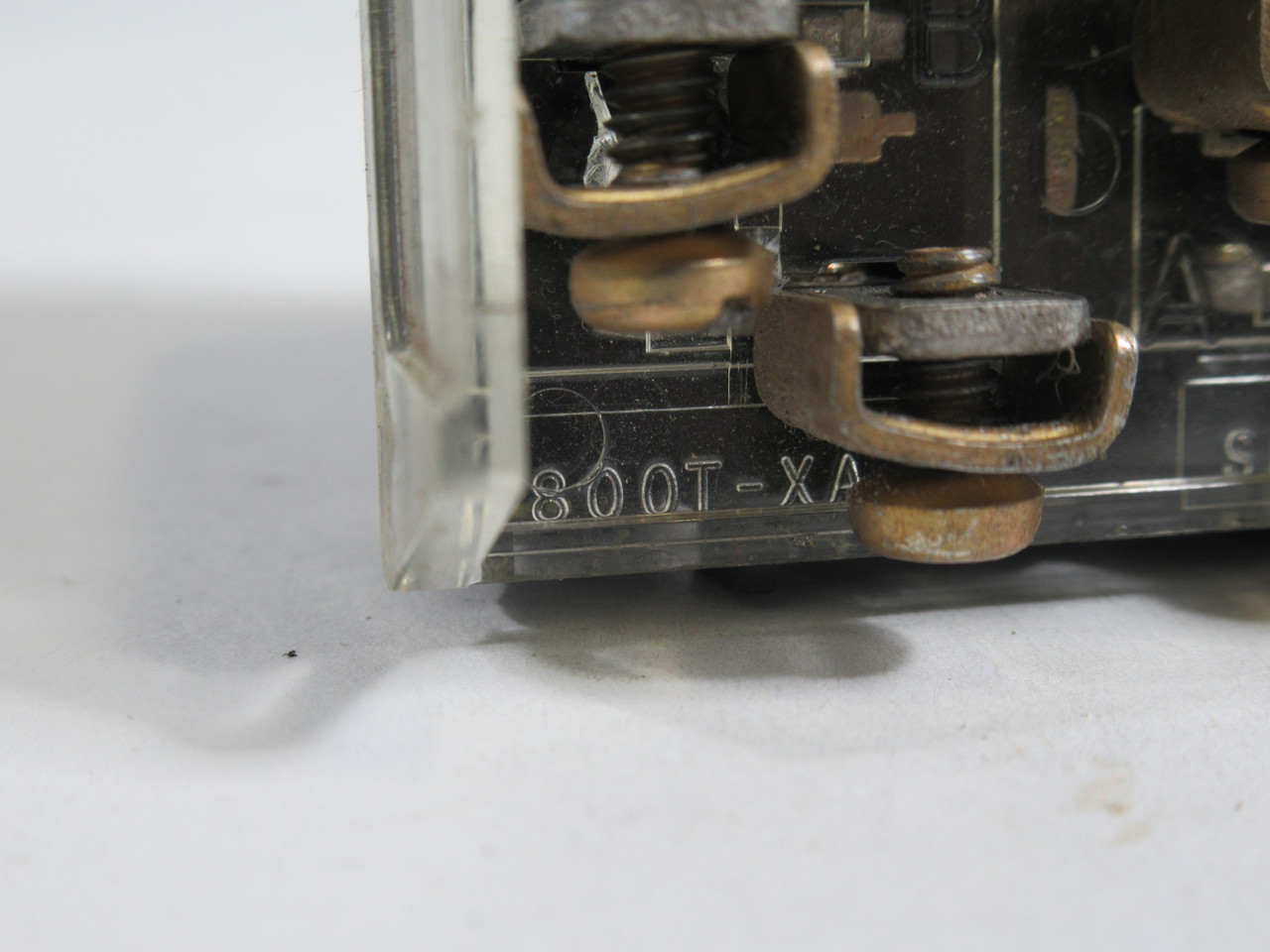 Allen-Bradley 800T-DXA Momentary Contact Push Button NO CAP Ser. A USED