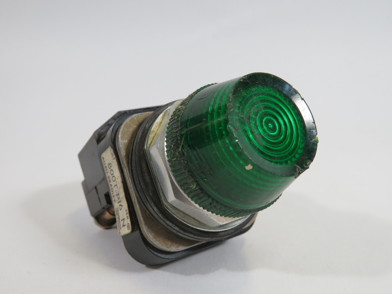 Allen-Bradley 800T-P16G Ser N Pilot Light 120V 50/60Hz Green NO SCREWS USED