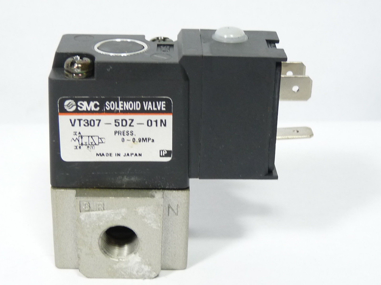 SMC VT307-5DZ-01N Solenoid Valve 24V DC 0-0.9 MPa USED